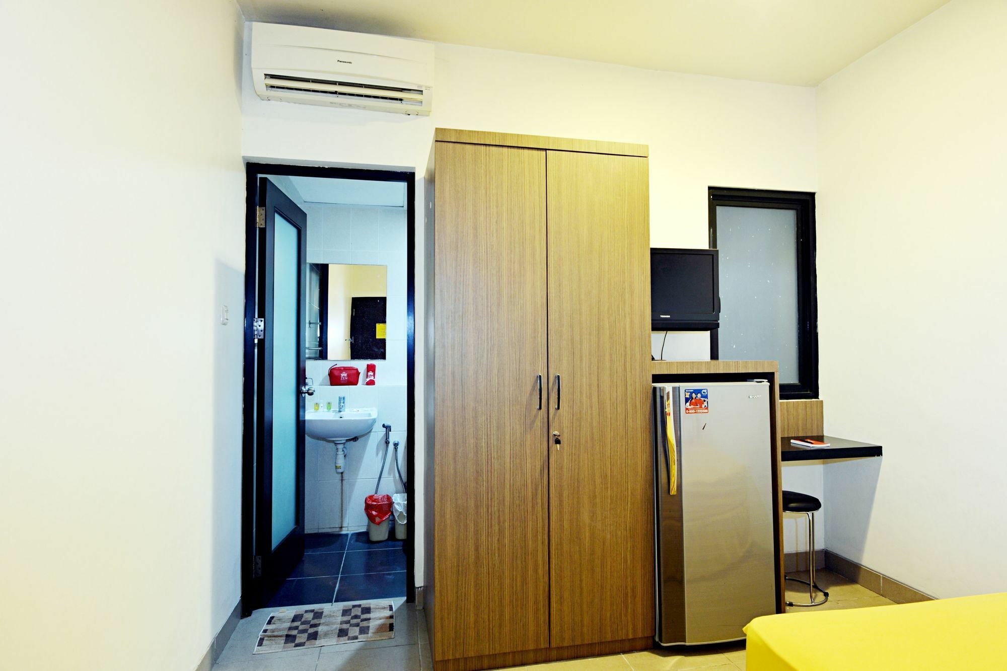 Zen Rooms Setiabudi Barat Джакарта Екстер'єр фото